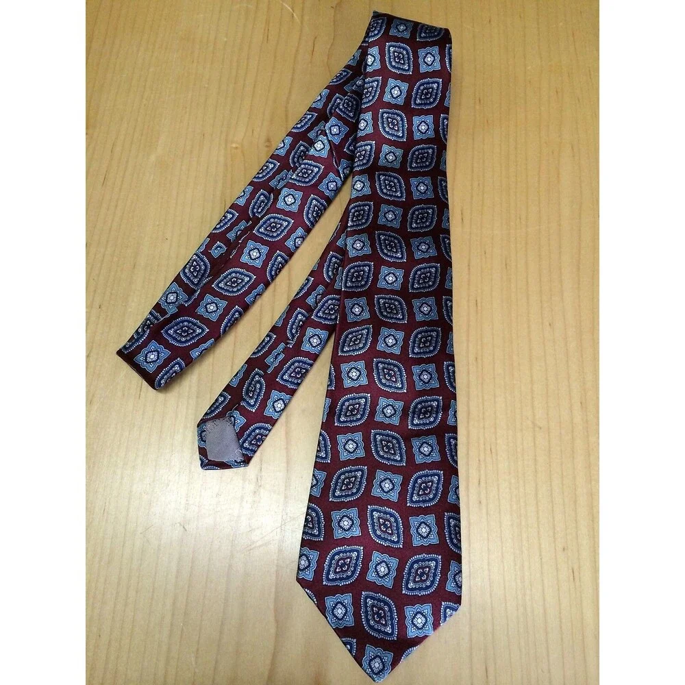 Christian Dior Men's Tie Maroon & Blue Print 100% Silk Neck Tie 3.5